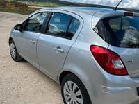 Gebraucht Opel Corsa 95 PS (69 kW) 2013 Silber Kleinwagen