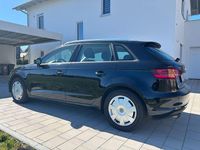 Gebraucht Audi A3 Attraction 125 PS (91 kW) 2015 Schwarz Limousine
