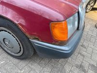 Gebraucht Mercedes E230 132 PS (97 kW) 1988 Limousine