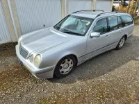 Gebraucht Mercedes E200 163 PS (119 kW) 2000 Silber Kombi