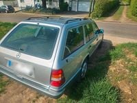 Usata Mercedes E250 113 CV (83 kW) 1996 Argento Station wagon