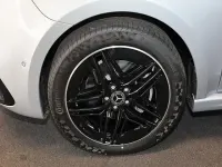 Gebraucht Mercedes V250 Avantgarde 190 PS (139 kW) 2026 Hightechsilber metallic Van / Kleinbus