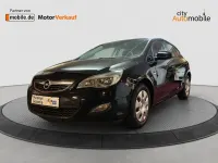 Gebraucht Opel Astra Edition 116 PS (85 kW) 2010 Saphirschwarz/black sapphire Limousine