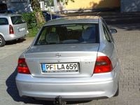 Gebraucht Opel Vectra 158 PS (116 kW) 2000 Silber metallic Limousine