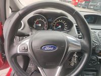 Gebraucht Ford Fiesta SYNC Edition 82 PS (60 kW) 2015 Rot Kleinwagen