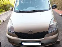 Gebraucht Toyota Yaris 86 PS (63 kW) 2000 Gold Kombi