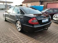 Gebraucht Mercedes E220 Avantgarde 170 PS (125 kW) 2007 Schwarz Limousine
