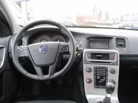 gebraucht Volvo V60 T3 Kinetic-Navi-Bluetooth-Sitzheizung