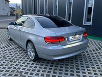 Gebraucht BMW 325 218 PS (160 kW) 2007 Silber Coupé