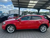 Gebraucht Mercedes GLA250 211 PS (155 kW) 2016 Rot SUV