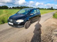 Gebraucht VW Fox 44 PS (32 kW) 2005 Schwarz Kleinwagen