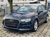 Gebraucht Audi A3 Comfort 116 PS (85 kW) 2018 Blau Limousine