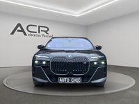 Gebraucht BMW M760e Performance 381 PS (280 kW) 2023 Schwarz Limousine