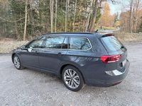 Gebraucht VW Passat 150 PS (110 kW) 2021 Grau Kombi