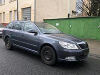 Gebraucht Skoda Octavia 140 PS (102 kW) 2012 Grau Kombi