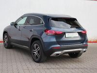 Gebraucht Mercedes GLA200 Progressive 163 PS (119 kW) 2020 Denimblau metalliclack 667u SUV