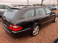 Gebraucht Mercedes E220 Avantgarde 170 PS (125 kW) 2008 Schwarz Kombi