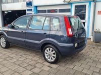 Gebraucht Ford Fusion Trend 80 PS (58 kW) 2012 Grau Limousine