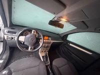 Gebraucht Opel Astra 115 PS (84 kW) 2007 Silber Kleinwagen