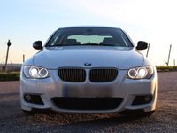 gebraucht BMW 335 i Coupé M Sport Edition DKG Mineralweiß E92