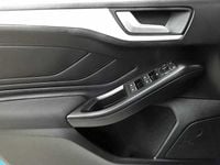 Gebraucht Ford Focus Cool & Connect 120 PS (88 kW) 2021 Verkehrsblau ral 5017 Kombi