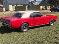 Second-hand Ford V8 224 CP (164 kW) 1966 Roșu Cabrio