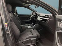 Neu Audi Q3 Sportback 190 PS (139 kW) 2025 Grau SUV