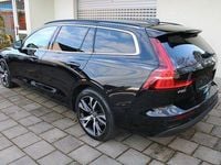 Gebraucht Volvo V60 Core 197 PS (144 kW) 2025 Onyxblack Kombi