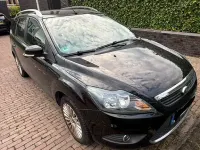 Gebraucht Ford Focus 125 PS (91 kW) 2010 Schwarz Limousine