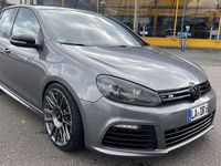 Gebraucht VW Golf VI R 271 PS (199 kW) 2011 United grey metallic Kleinwagen