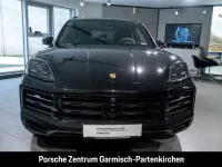 Gebraucht Porsche Cayenne 470 PS (345 kW) 2024 Chromitschwarzmetallic SUV