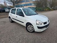 Gebraucht Renault Clio II Campus 58 PS (42 kW) 2006 Weiß Limousine
