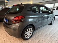 Gebraucht Peugeot 208 Active 82 PS (60 kW) 2017 Grau Kleinwagen