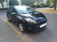 Gebraucht Ford Fiesta Trend 82 PS (60 kW) 2011 Blau Limousine