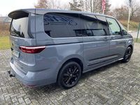 Gebraucht VW Multivan Edition 150 PS (110 kW) 2024 Grau Van