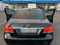 Gebraucht Mercedes E220 170 PS (125 kW) 2014 Schwarz Limousine