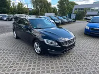 Gebraucht Volvo V60 150 PS (110 kW) 2017 Blau Kombi