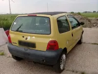 Używany Renault Twingo 58 KM (42 kW) 2001 Żółty Hatchback