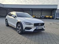 Gebraucht Volvo V60 CC Plus 197 PS (144 kW) 2024 Weiß Kombi