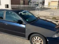 Używany Audi A4 150 KM (110 kW) 1995 Niebieski Sedan/Limuzyna