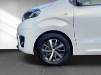 Gebraucht Toyota Proace Verso Team 144 PS (105 kW) 2024 Weiß Kombi