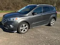 Gebraucht Ford Kuga Titanium 150 PS (110 kW) 2017 Grau SUV
