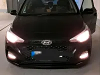 Gebraucht Hyundai i20 101 PS (74 kW) 2020 Schwarz Kleinwagen
