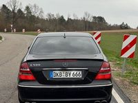 Gebraucht Mercedes E500 Avantgarde 306 PS (225 kW) 2004 Schwarz Limousine