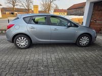 Gebraucht Opel Astra 119 PS (87 kW) 2012 Silber Kombi