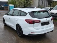 Second-hand Ford Focus Titanium 116 CP (85 kW) 2023 Alb Break