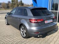 Gebraucht Audi A3 Sport 150 PS (110 kW) 2018 Grau Limousine