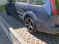 Usado Ford Focus Ghia 116 CV (85 kW) 2006 Azul Berlina