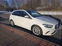 Gebraucht Mercedes B220 190 PS (139 kW) 2019 Weiß Van / Kleinbus