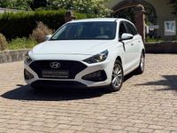 Gebraucht Hyundai i30 Pure 110 PS (80 kW) 2021 Weiß Kombi